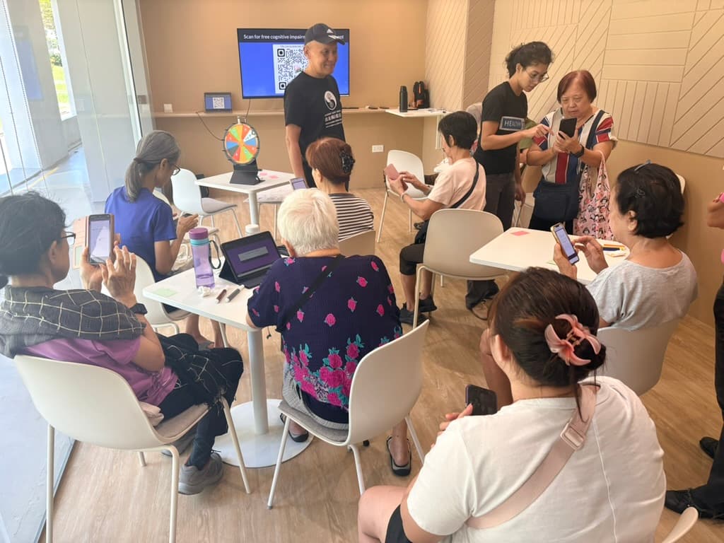 Seniors engage in online cognitive games